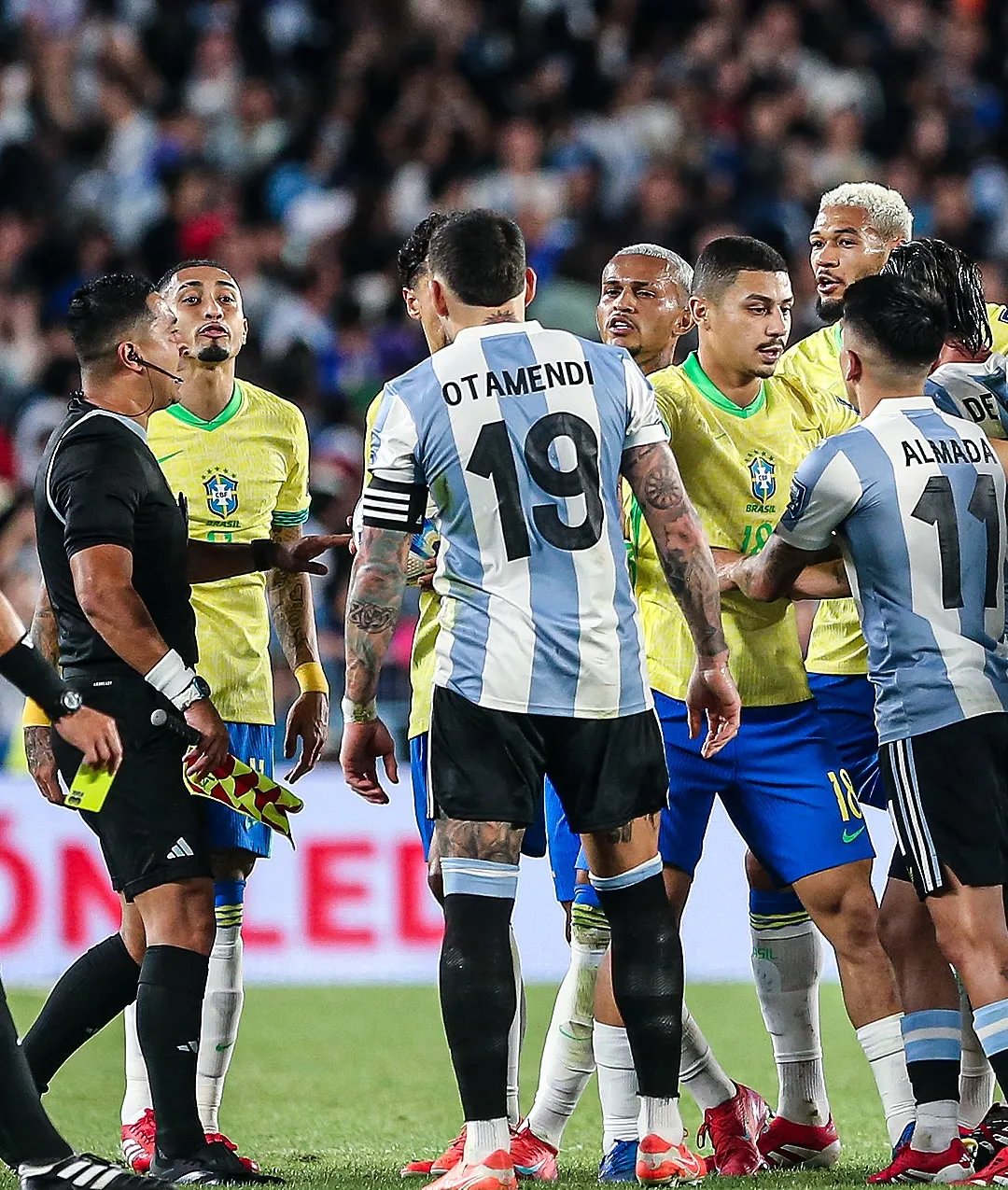 曼城碾压巴西，迪马利亚带队取胜