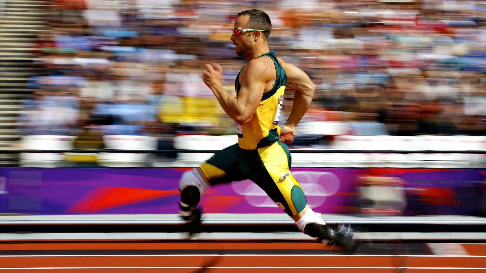 铁闸轰鸣！法比尼奥一夫当关，哥斯达黎加红潮冲垮蔗糖防线