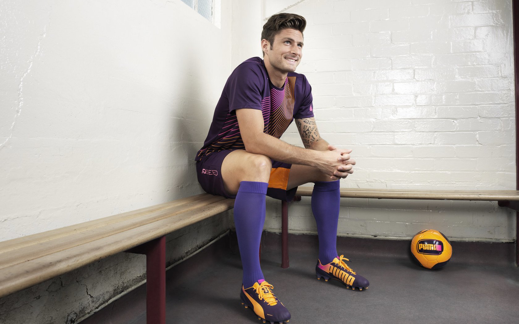 沸腾之夜！亿元左脚轰出制胜世界波，布雷默一己之力重塑欧洲足坛秩序